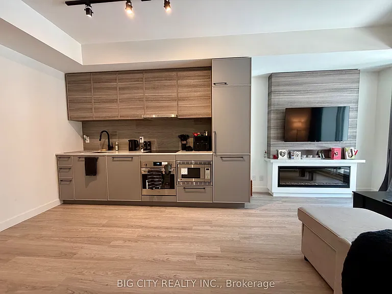 1050 Eastern Ave #341 — Photo 4