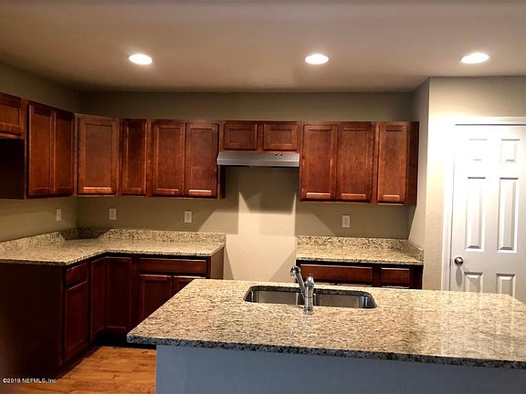 3rd image of 8412 Oden Ave