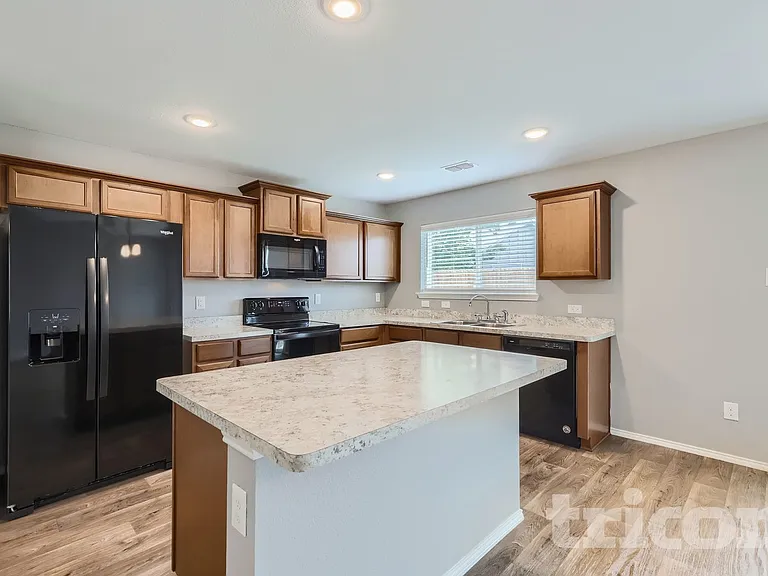 126 Spring Creek Ln — Photo 8