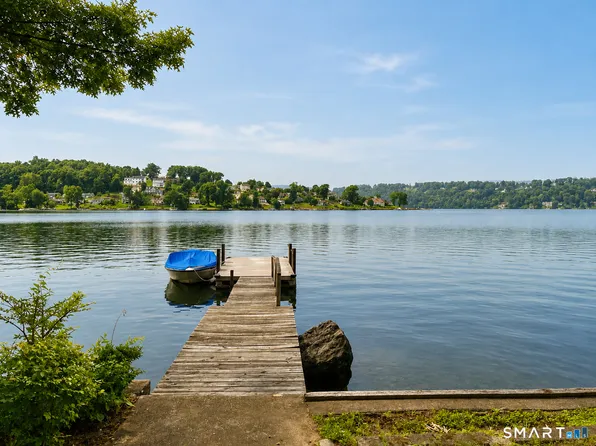 14 Indian Trail, Brookfield, CT 06804