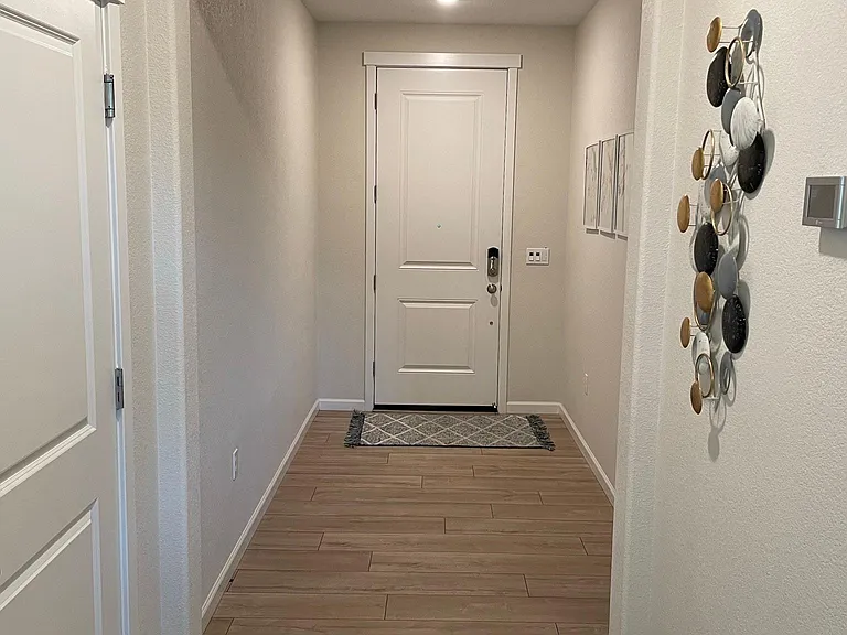 5600 York Mountain Ln — Photo 2