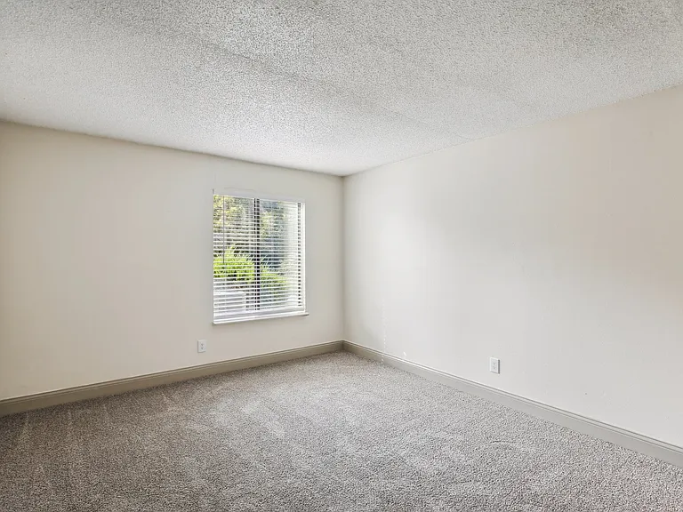 Rosehill Pointe — Photo 66