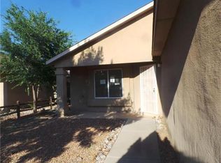 2016 Desert Breeze Dr SW, Albuquerque, NM 87121