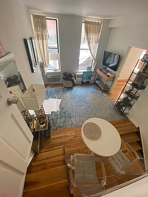 Rented by Bond New York | media 7