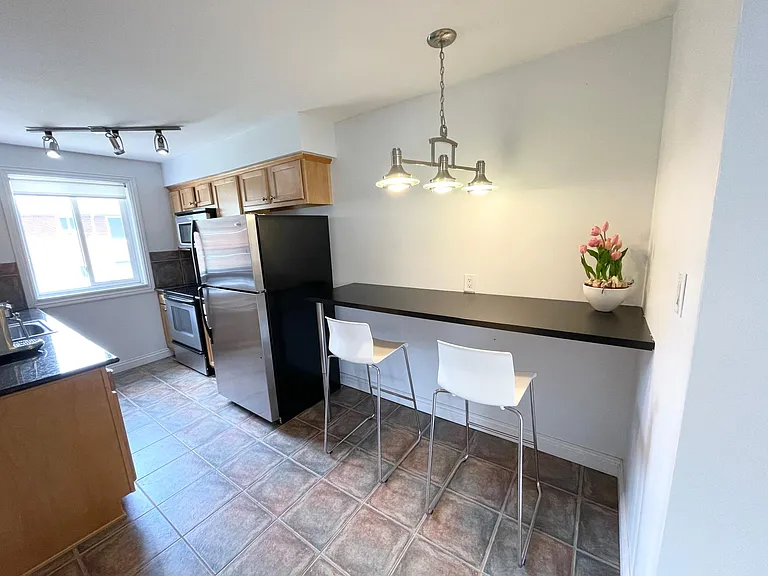 311 N Eton St #D — Photo 16