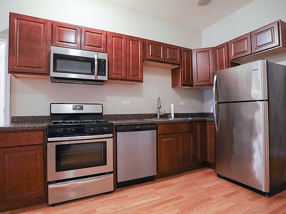 5th image of 1578 N Clybourn Ave #526