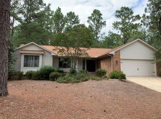 5 Spruce Ln, Pinehurst, NC 28374