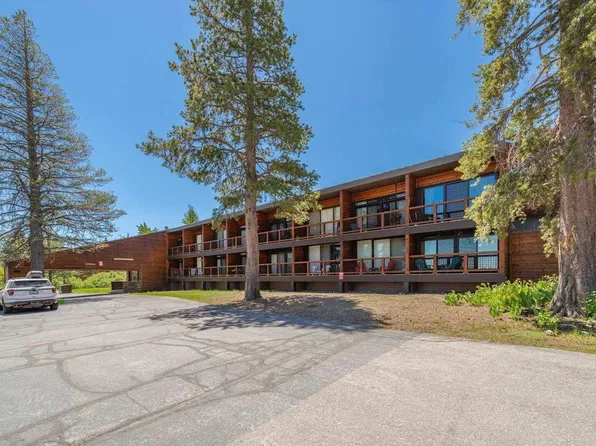 11589 Snowpeak Way #221, Truckee, CA 96161