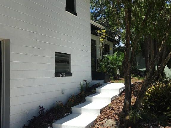 5th image of 4460 Dickens Ave