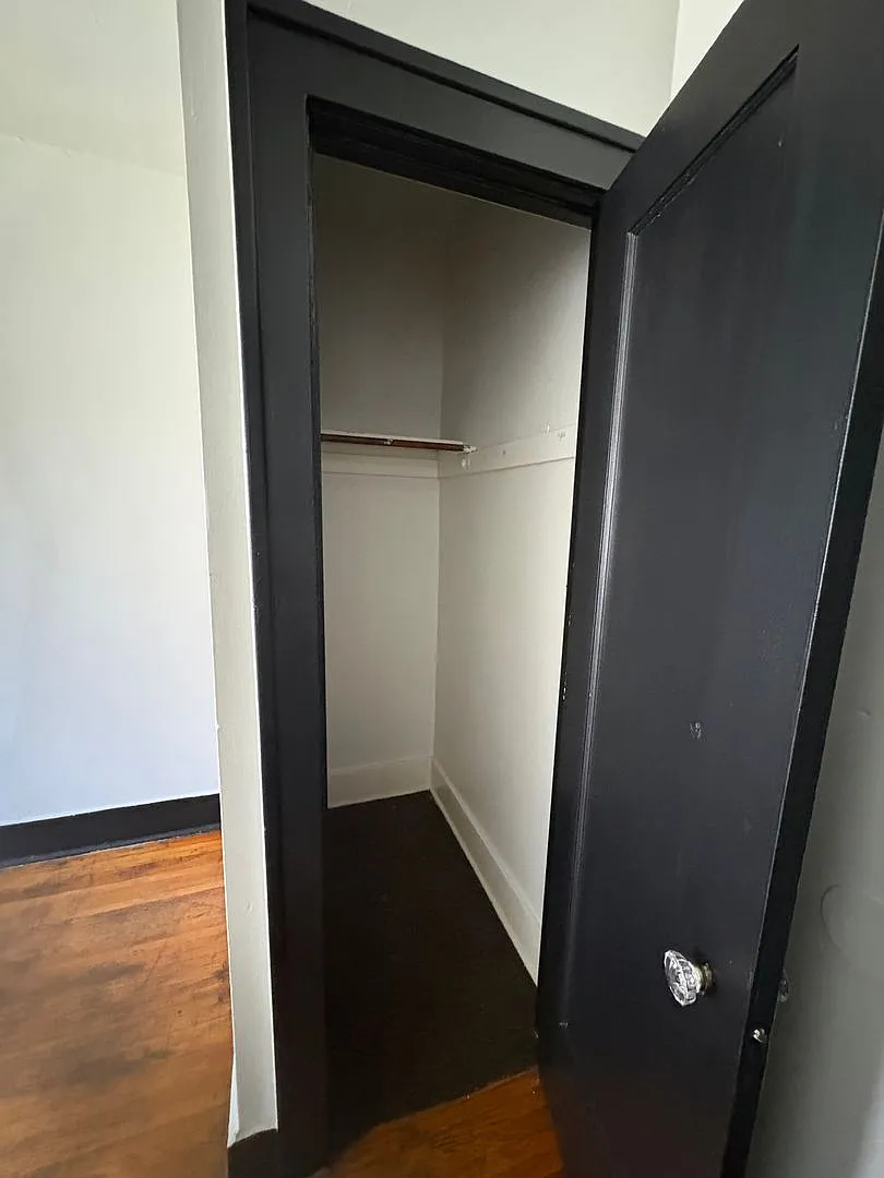 401 Ridgeway Ave. — Photo 3