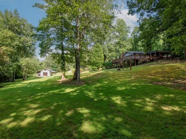 1386 Mulkey Gap Rd, Blairsville, GA 30512