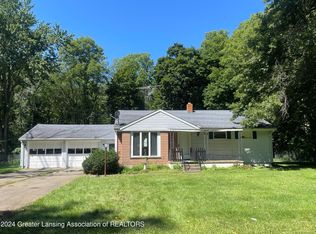 13013 Maple St, Albion, MI 49224