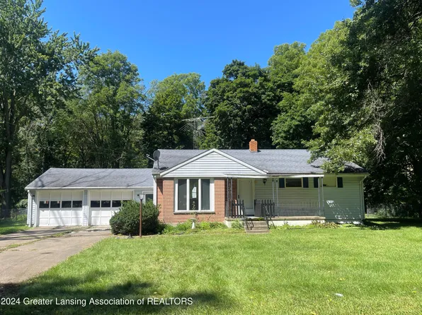 13013 Maple St, Albion, MI 49224