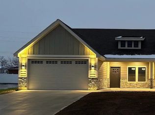 1768 Creekside Ct, Sidney, OH 45365