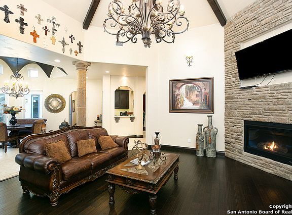 4th image of 30333 Saddleridge Dr