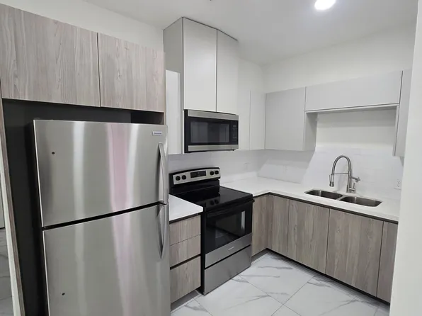 3201 Magdalena St #1, Mission, TX 78573