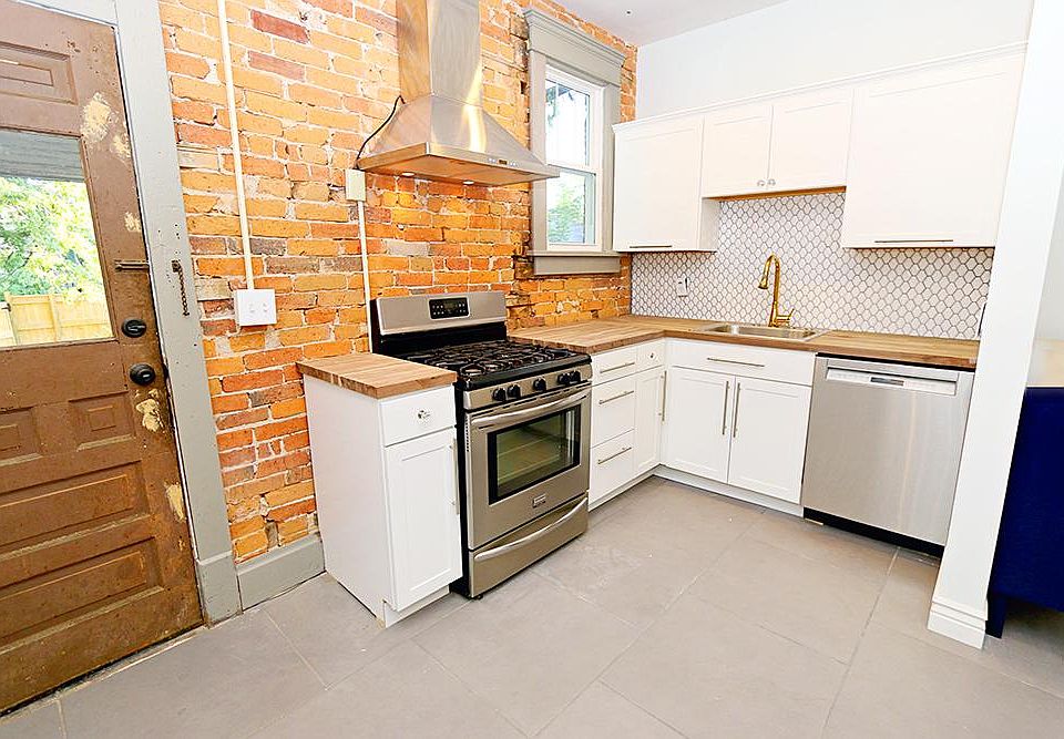 1st image of 1435-1437 E Long St