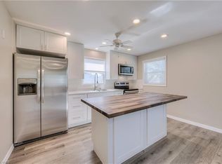 170 Bayview Ave, Fort Myers Beach, FL 33931