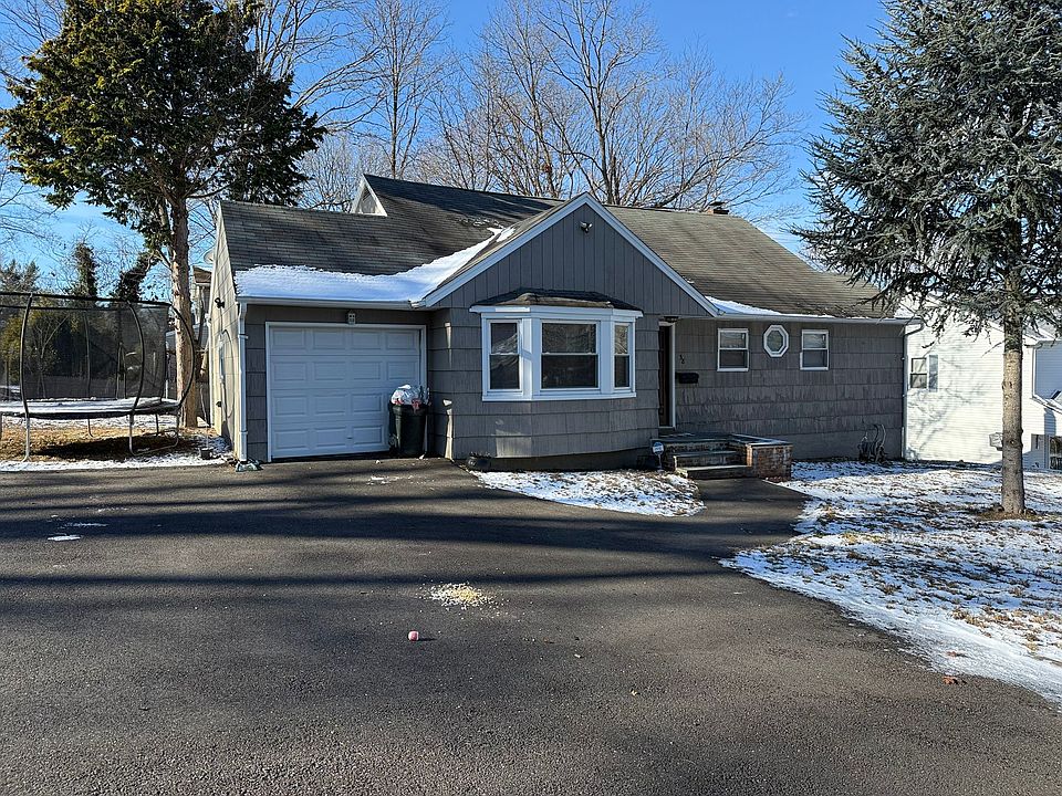 1st image of 38 Gatelot Ave