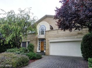 10020 Chartwell Manor Ct, Potomac, MD 20854