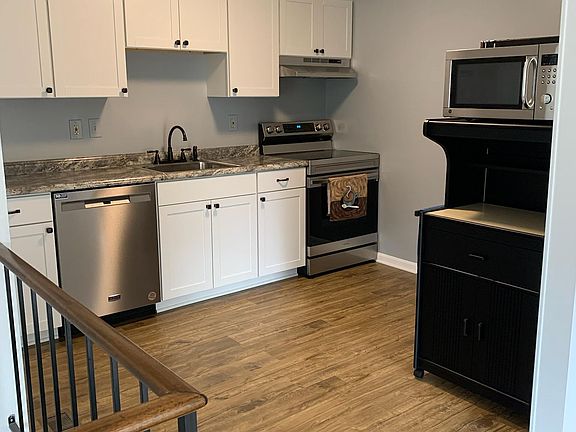 4th image of 8315 Sunnyview Dr