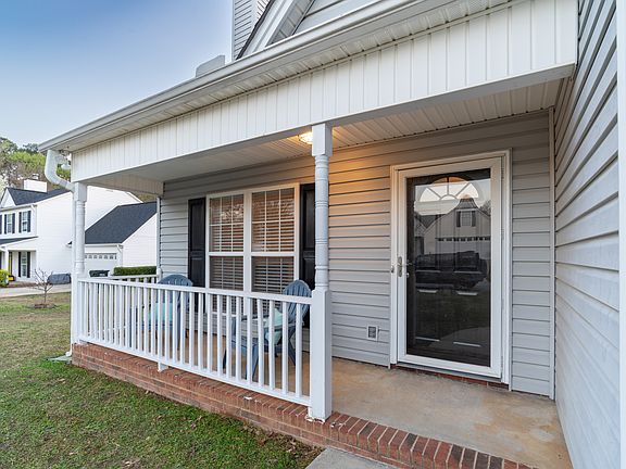 3rd image of 8 Madera Trl