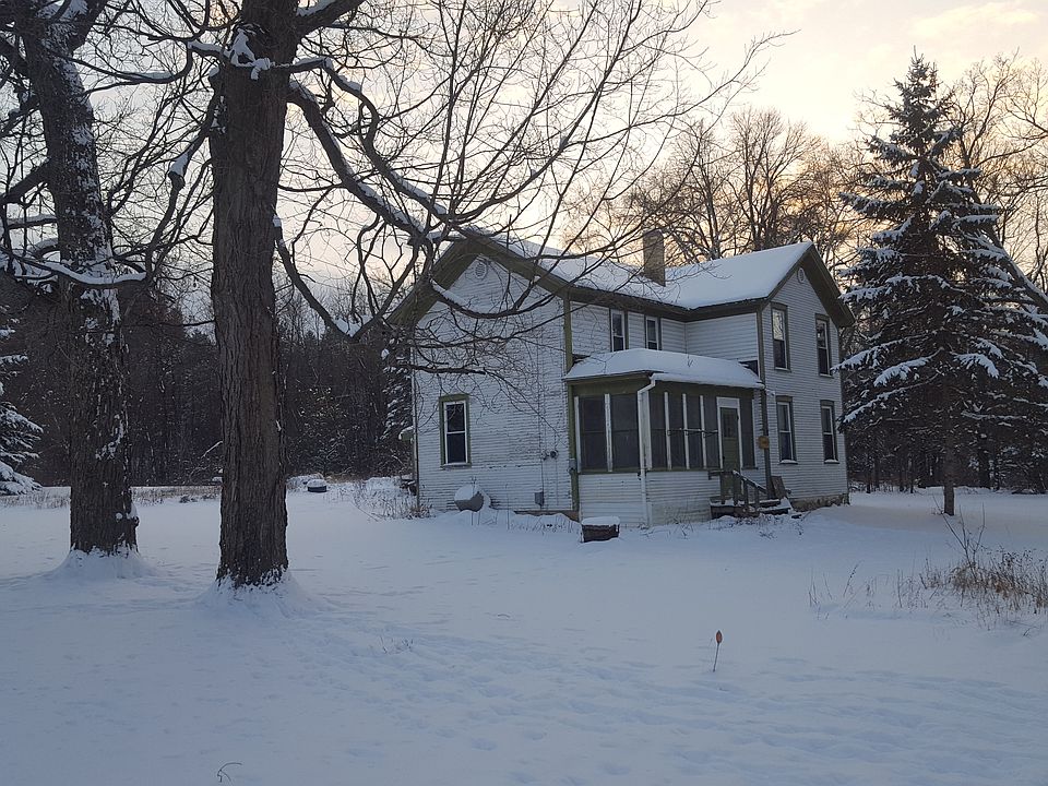 104 Walnut St, Glenbeulah, WI 53023 Zillow