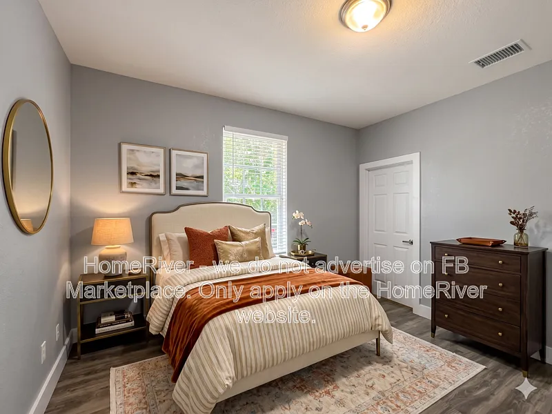 3 bed, 2.0 bath, 1248 sqft, $1,695 — Photo 3