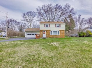 76 Chestnut Ridge Rd, Rochester, NY 14624