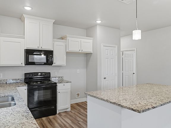 5th image of 1403 Marshall St