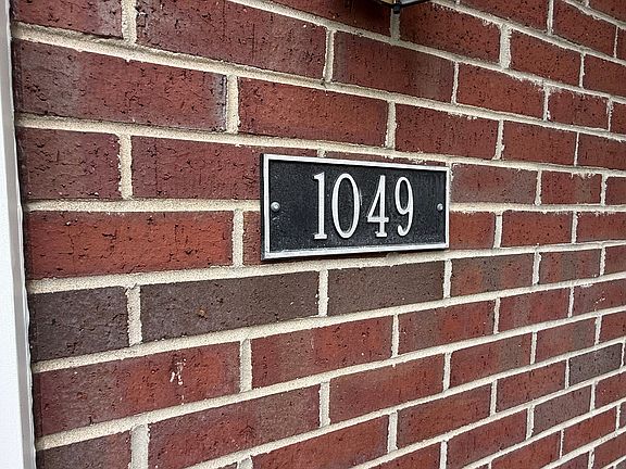 Welcome to 1049 3rd Ave NW - TRADITIONS ON THE MONON.