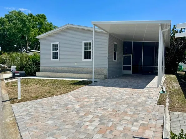 3722 Spinnaker Dr, Tampa, FL 33611