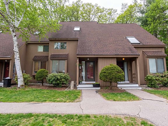 2nd image of 15 Webster Court #15P