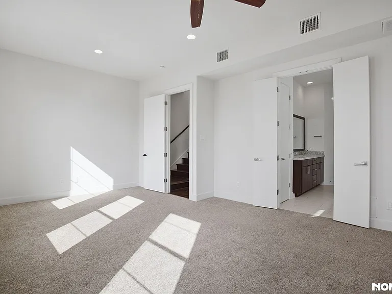 1706 Alamo St — Photo 12