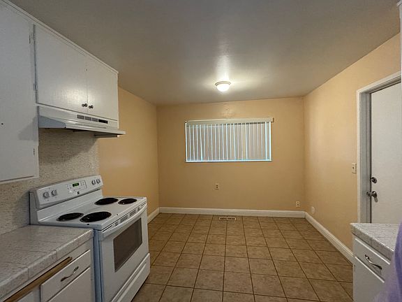 4th image of 1508 Lavender Ln #1510-B