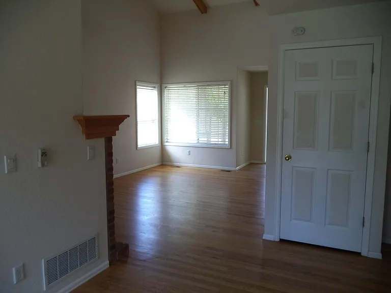 8936 Copeland St — Photo 7
