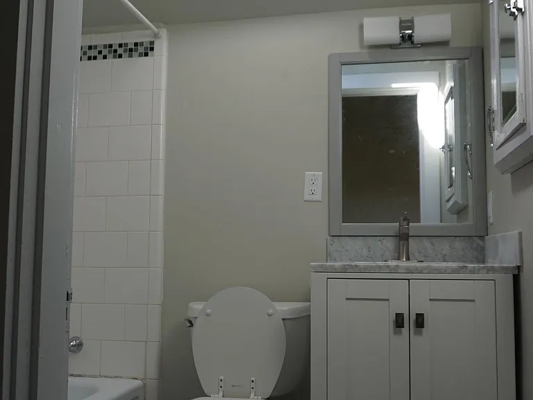 2253 Madison Ave — Photo 12