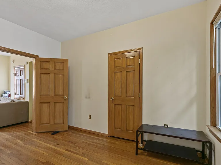 28 William St — Photo 15