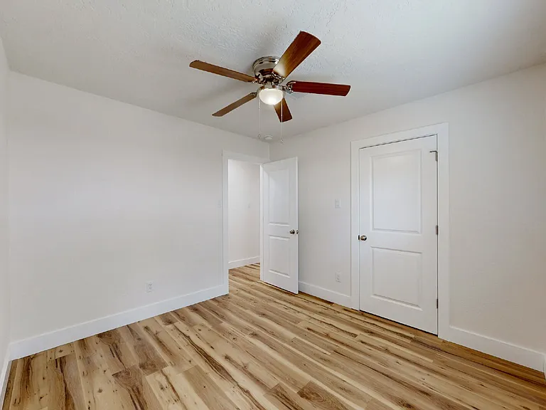 1012 San Saba Dr — Photo 12