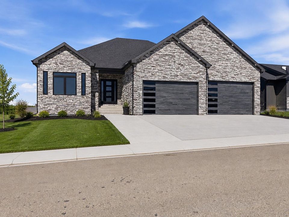 1st image of 2540 Bleu Cir