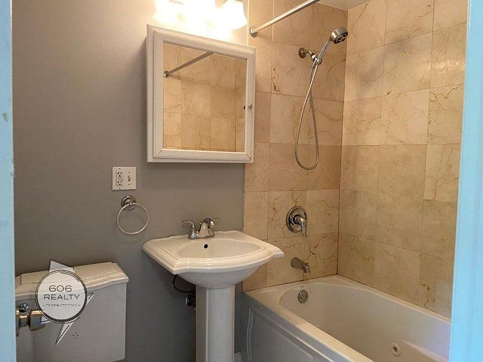1st image of 6500-6504 N Washtenaw Ave #6500-G