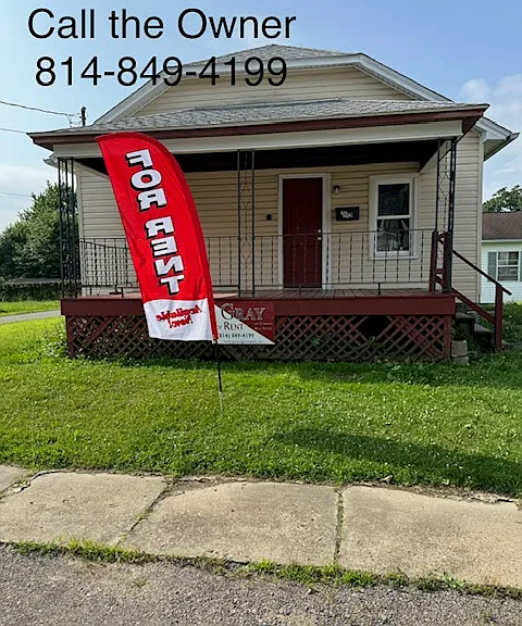 212 Fern St — Photo 1
