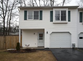 13 Clubhouse Dr, Saratoga Springs, NY 12866