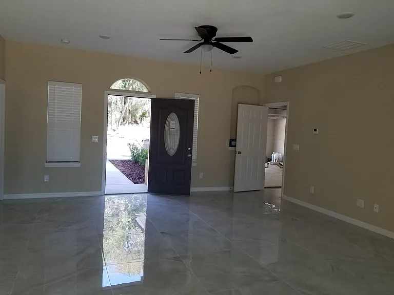 31611 Colby Pl — Photo 3