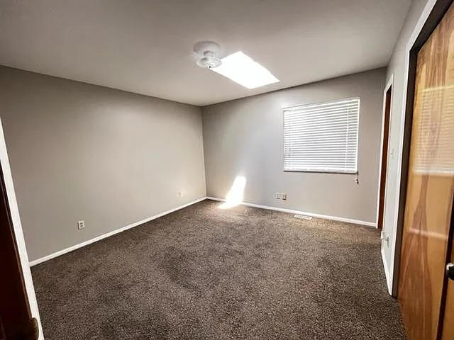 4077 Montcalm St — Photo 12