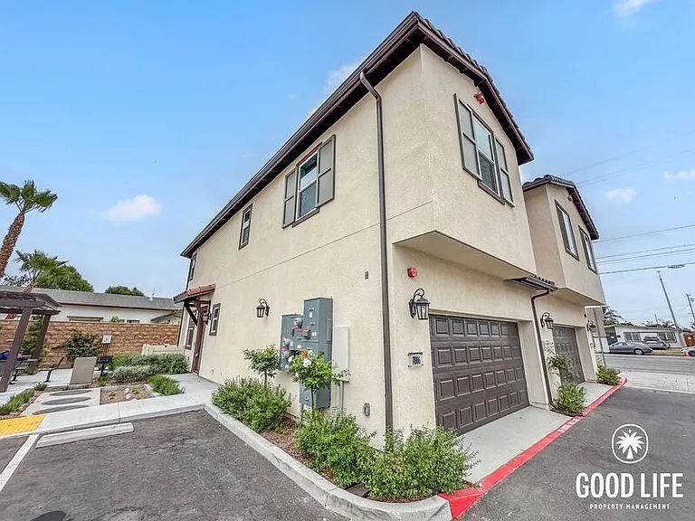7006 Solara Way — Photo 35