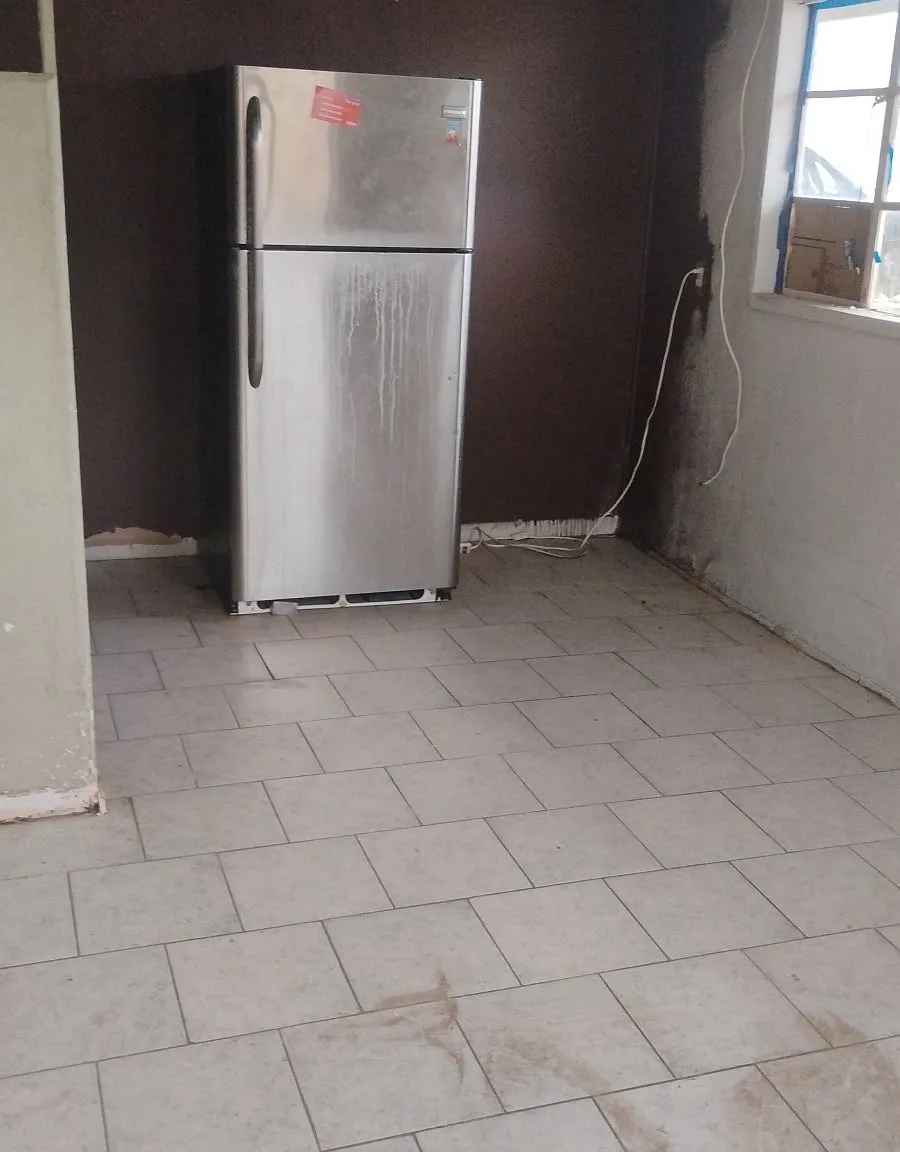 1 bed, 1100 sqft, $995 — Photo 4