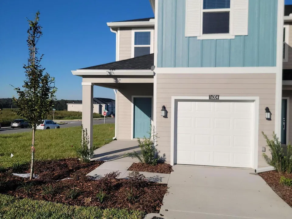 16304 NW 144th St