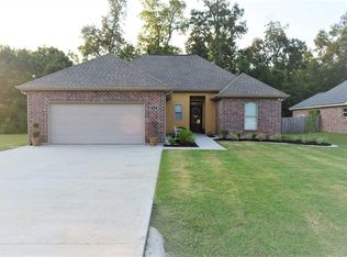 208 Turner St, Schriever, LA 70395