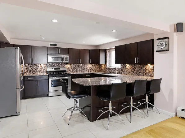 2158 Ocean Avenue image 1 of 11